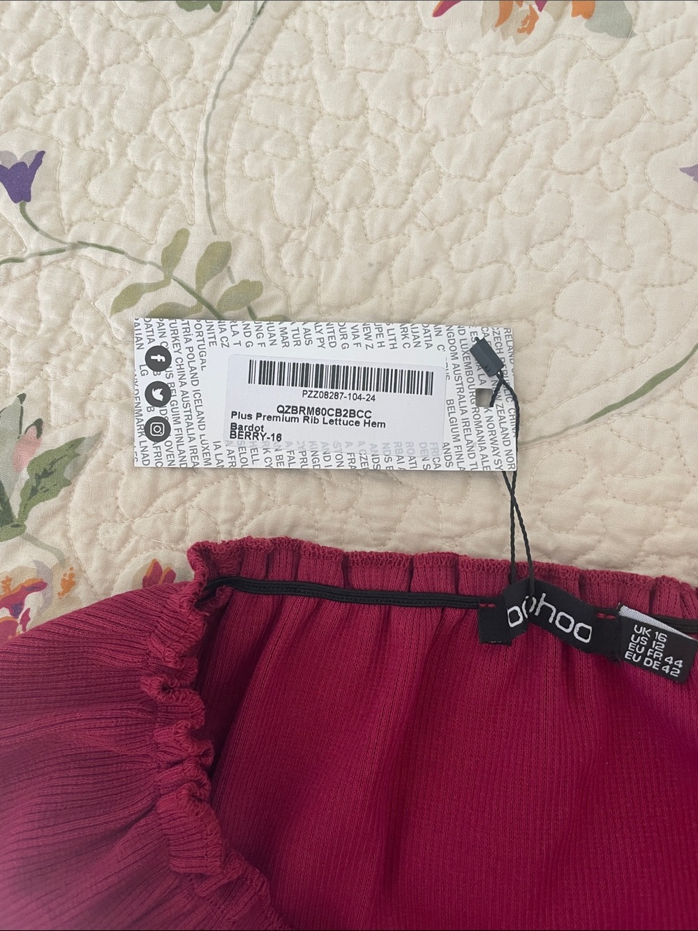 Boohoo Off-Shoulder Ribbed Top - Raspberry - Picture 8 of 9